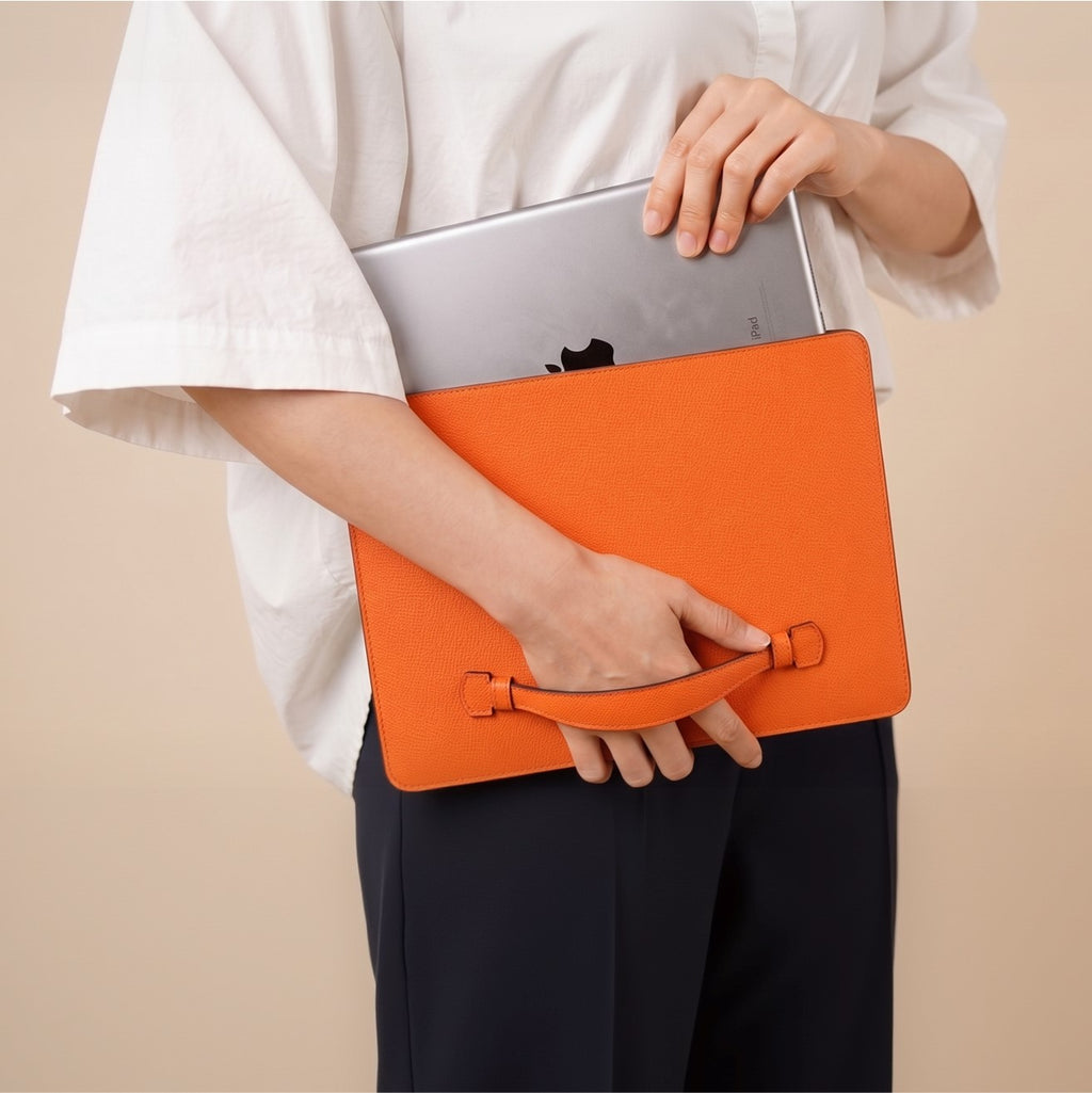 THE PENTAS: German Noblessa Leather Sleeve for iPad