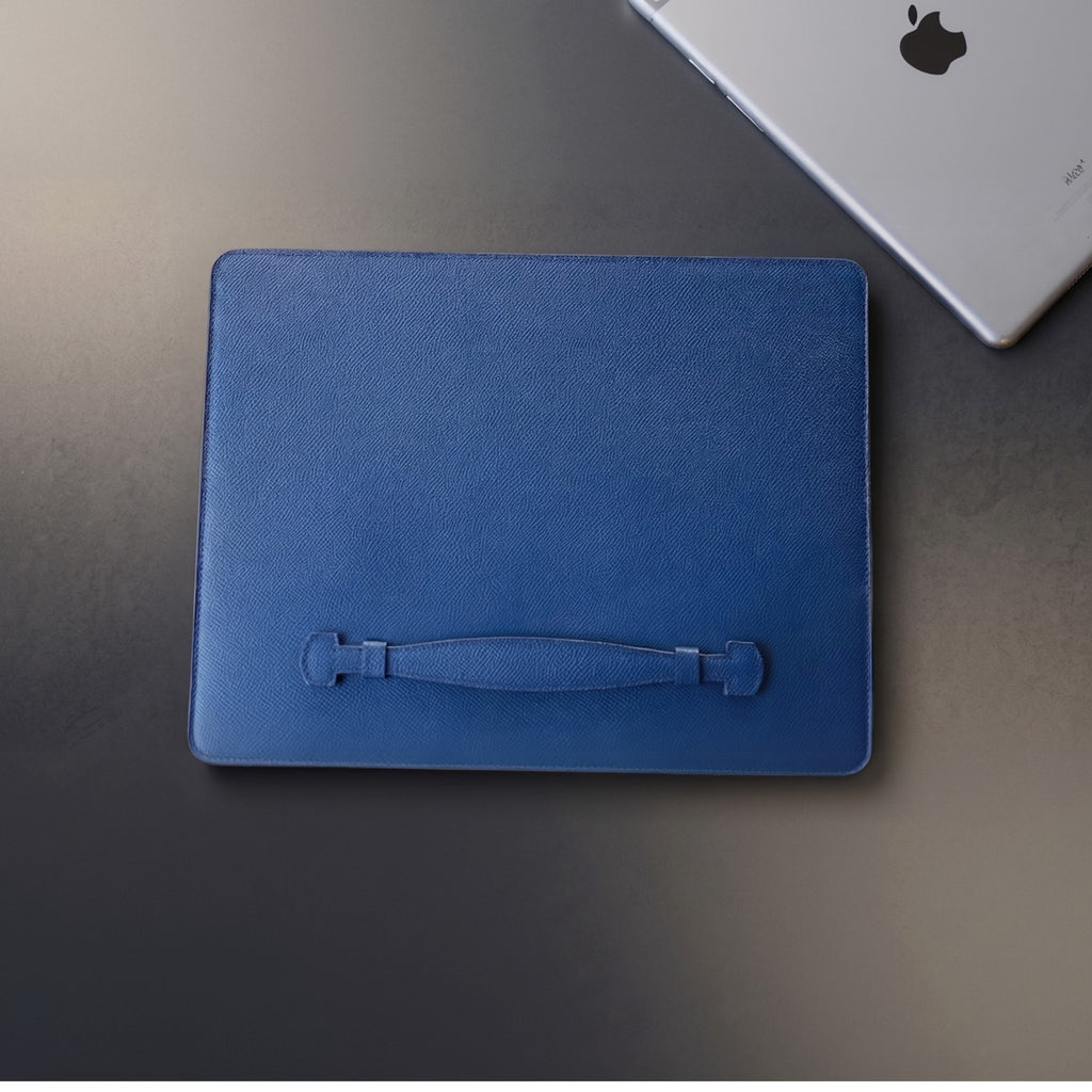 THE PENTAS: German Noblessa Leather Sleeve for MacBook