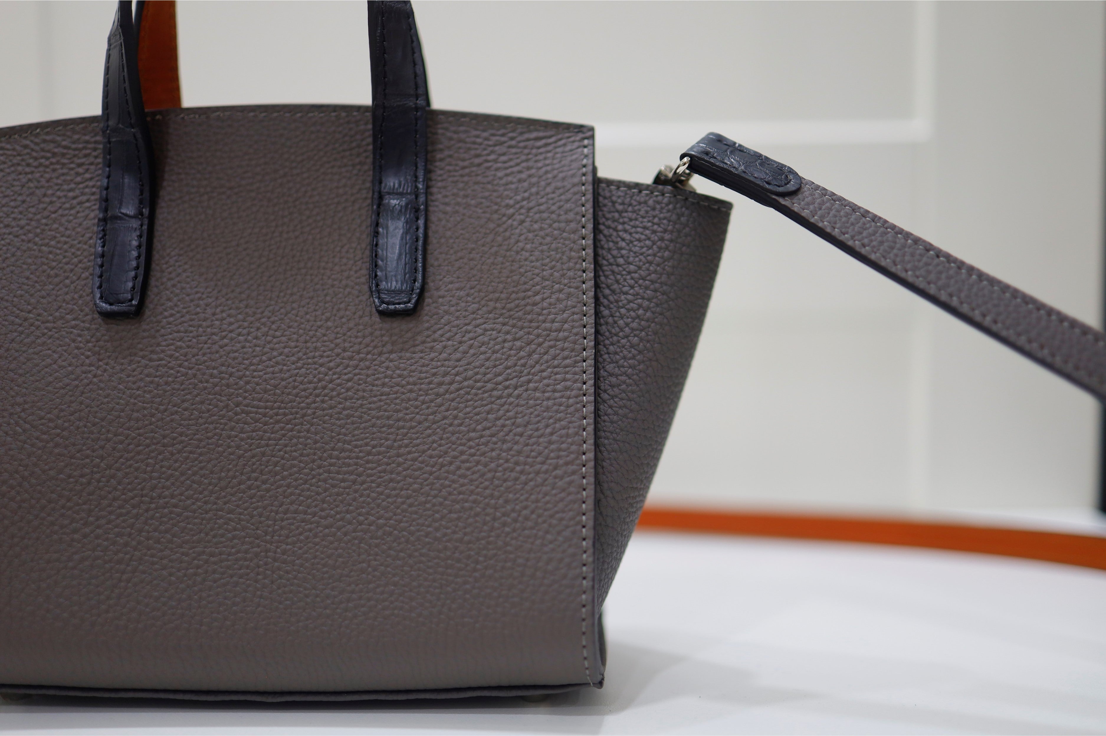 Fog 19 Bag (Crocodile Accent Edition)