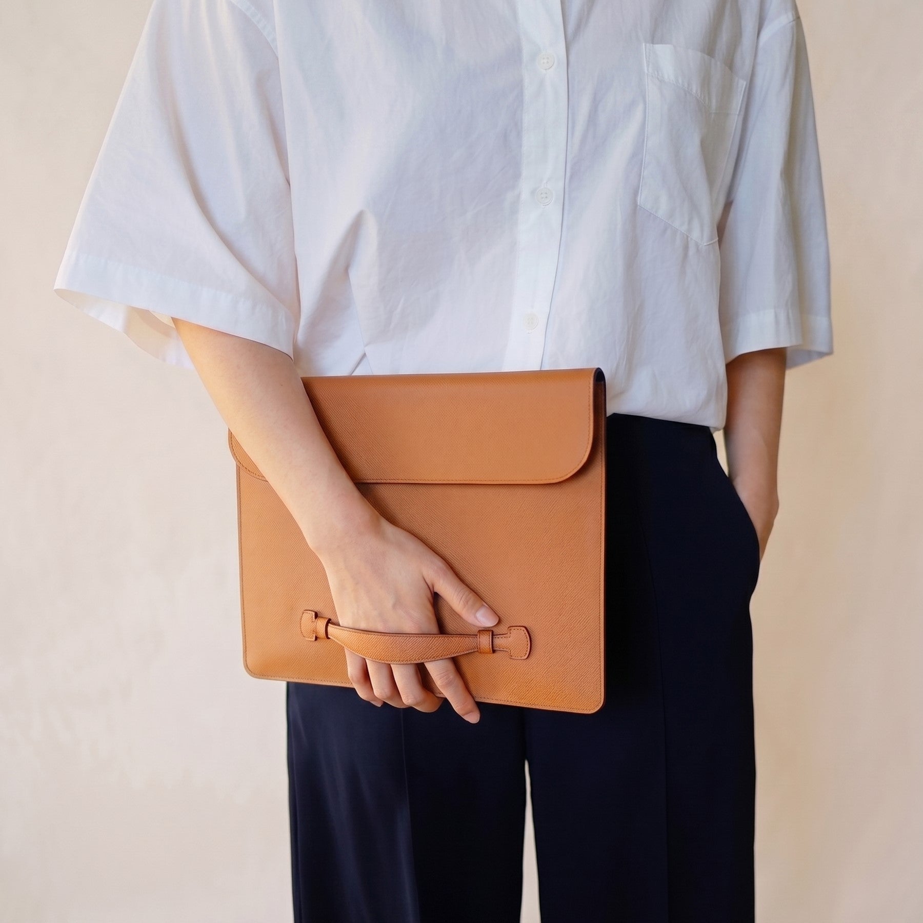 THE PENTAS: German Noblessa Leather Flap Sleeve for iPad
