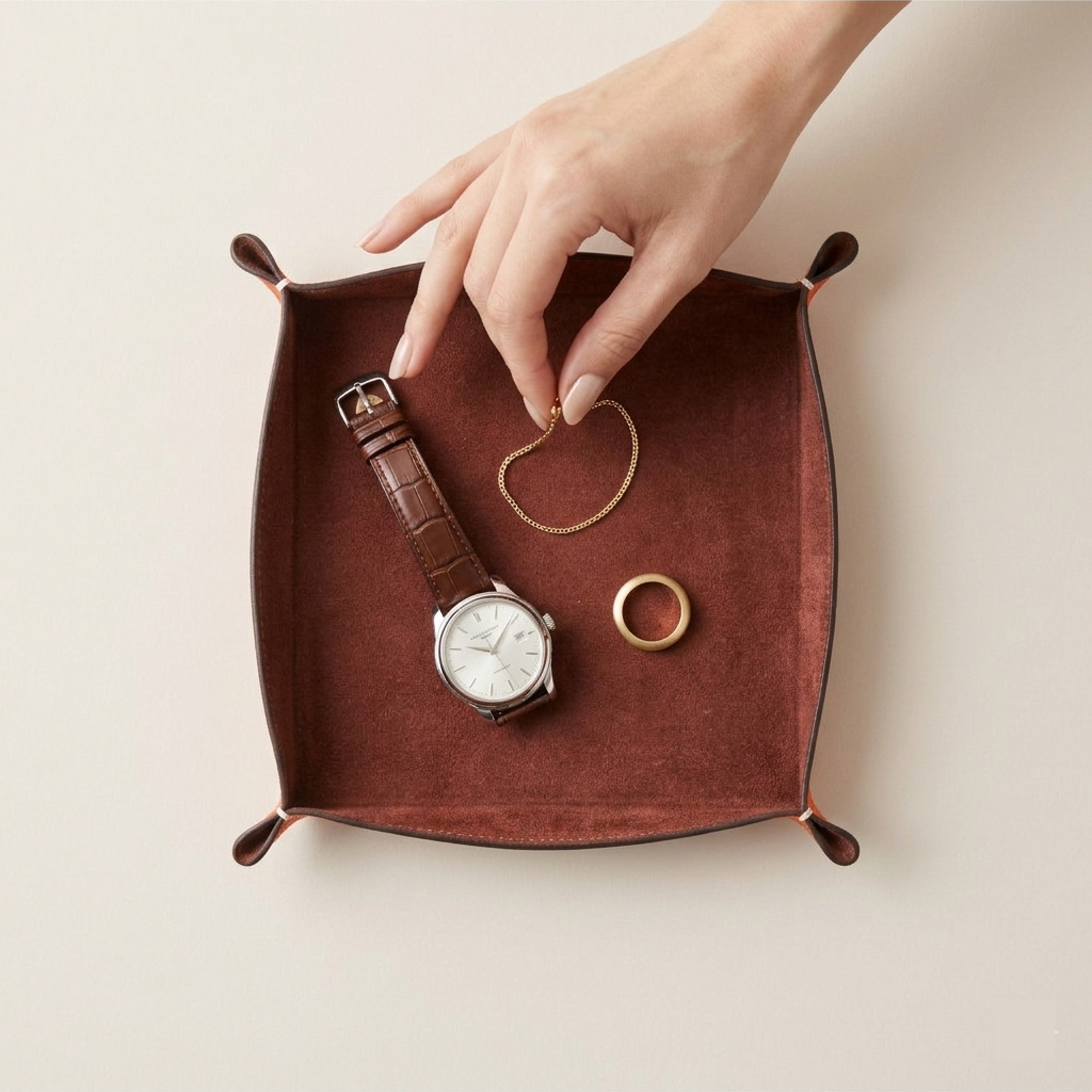 Handmade Noblessa Leather Valet Tray by Layers of Leroi