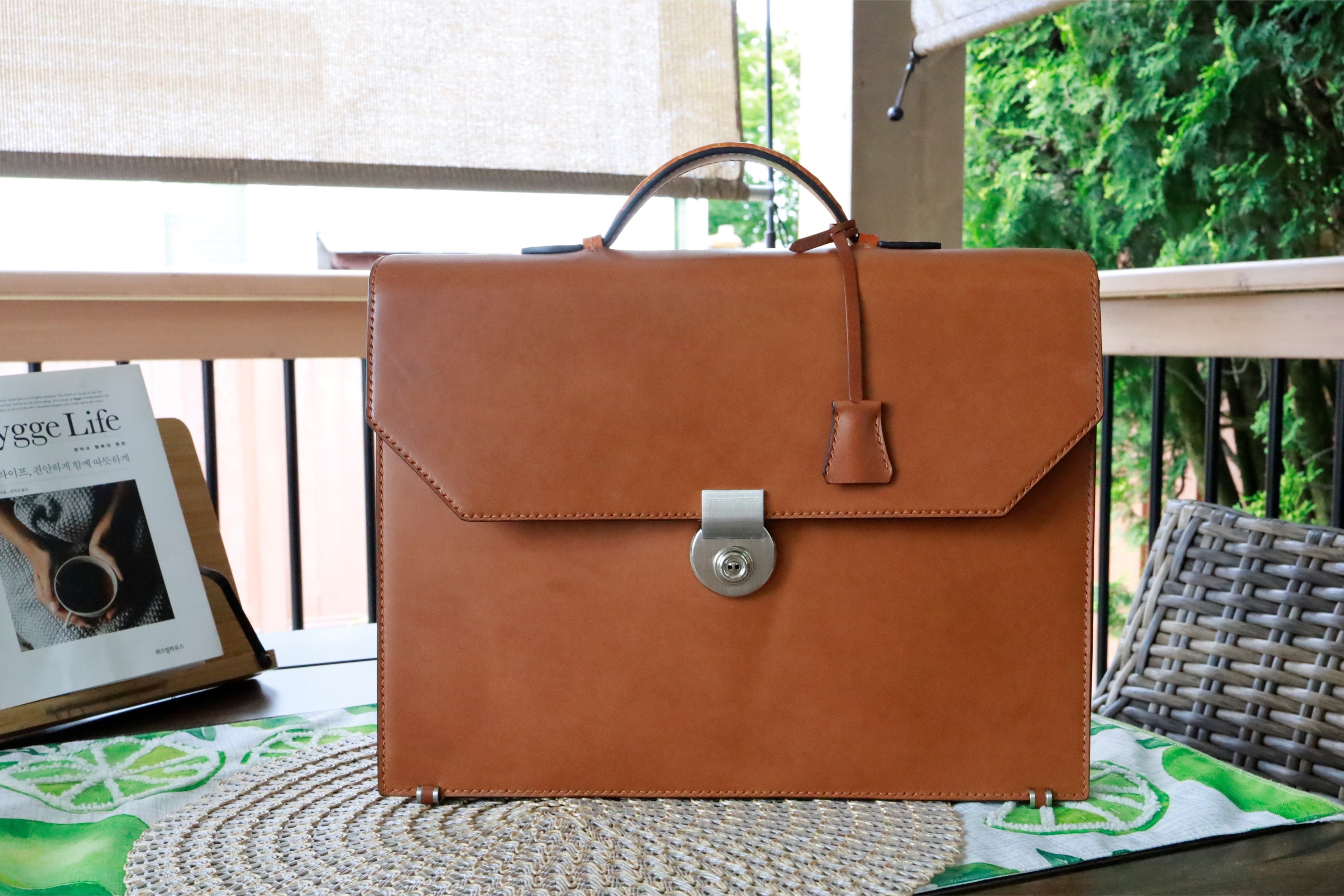 California (Buttero Leather)