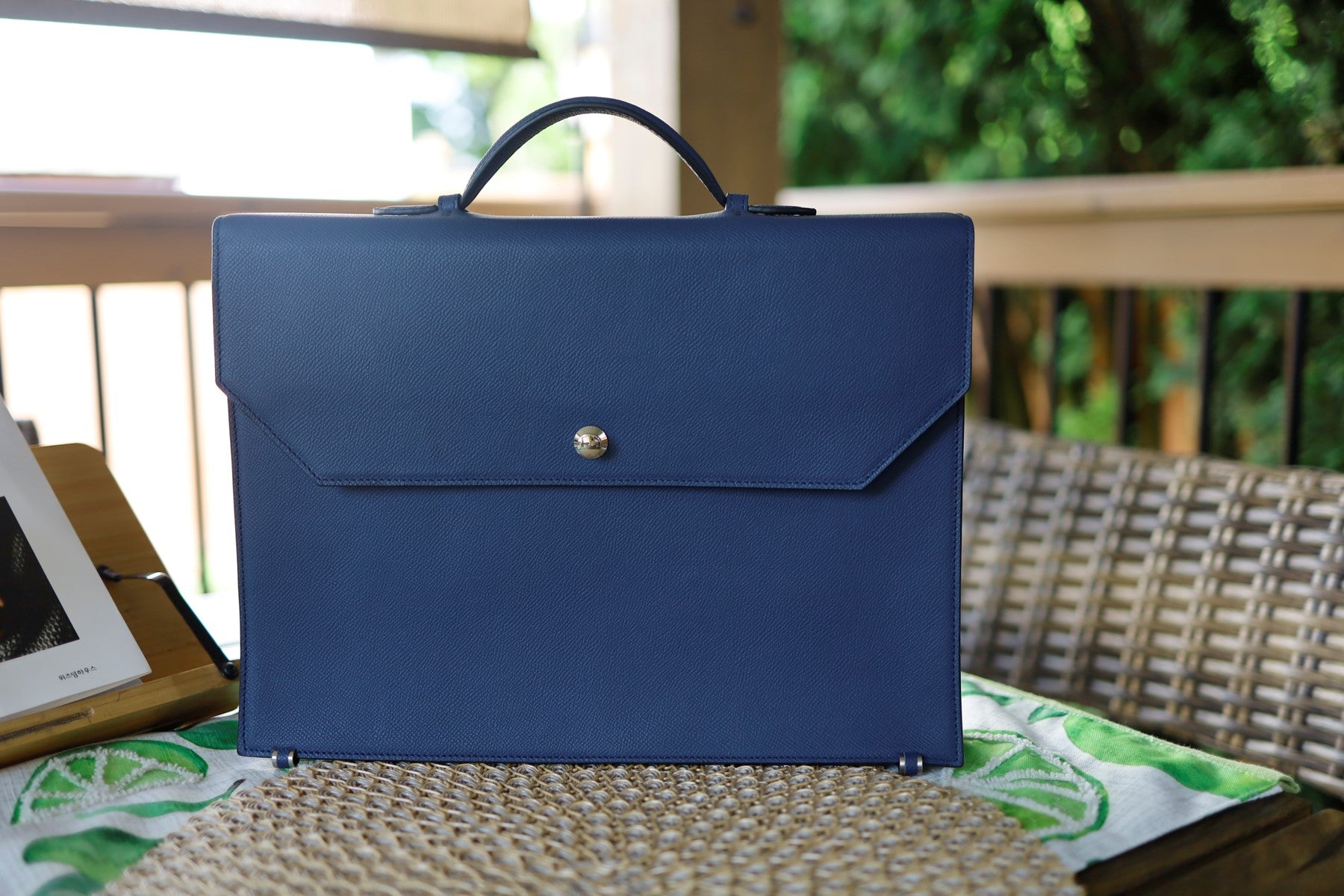 California (Epsom Leather)