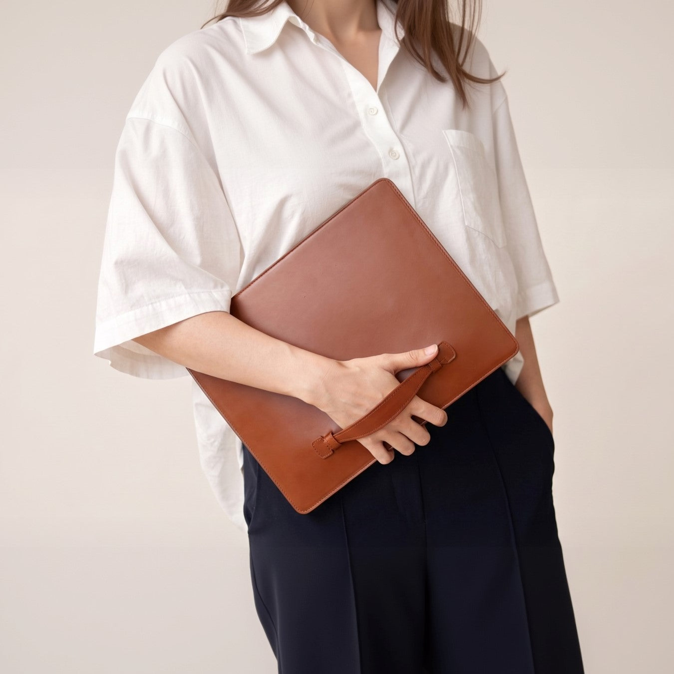 THE PENTAS: Italian Vacchetta Leather Sleeve for iPad