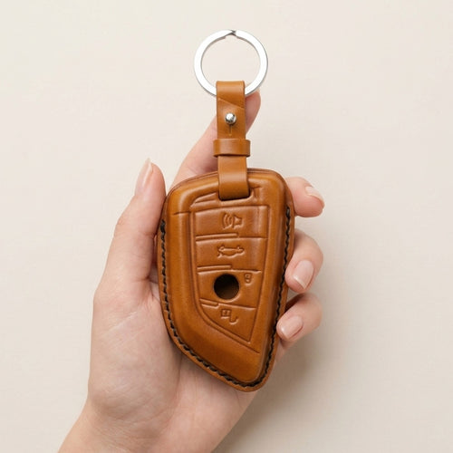 Hand-held Whisky Shinki-Hikaku shell cordovan BMW key fob case for scale
