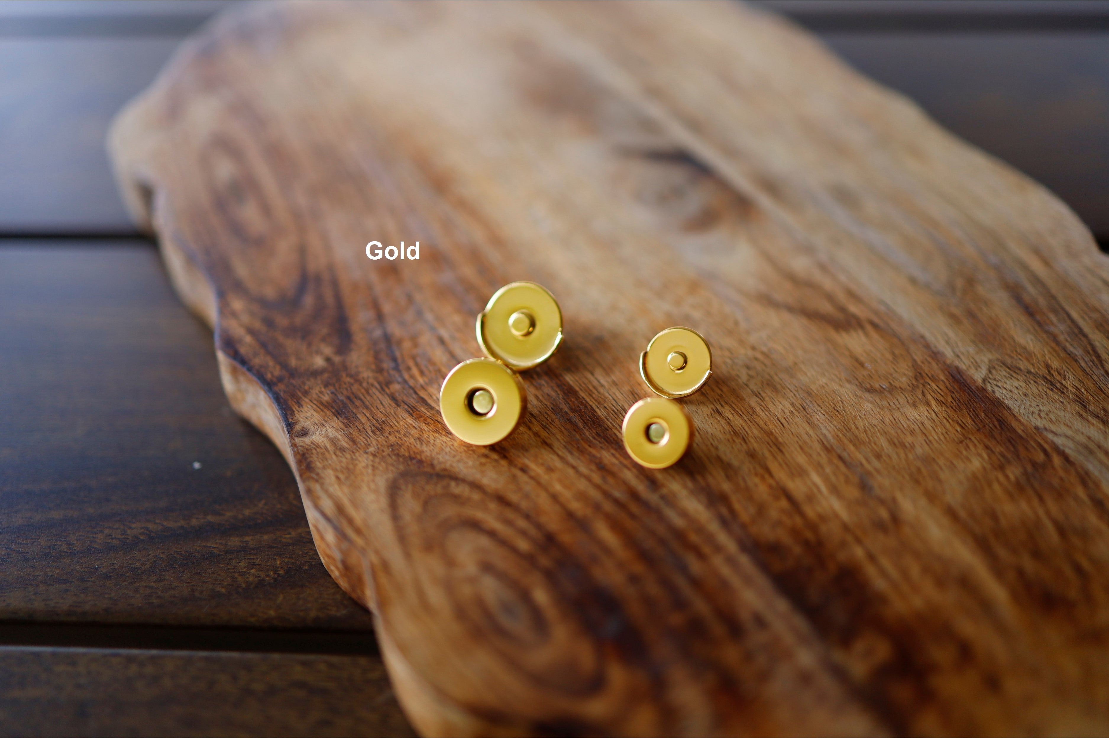 Round Magnetic Snap With Lip