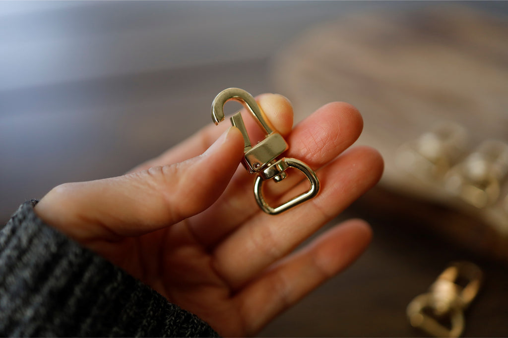 Swivel Clasps (Gold, 1.73” X 0.87”)