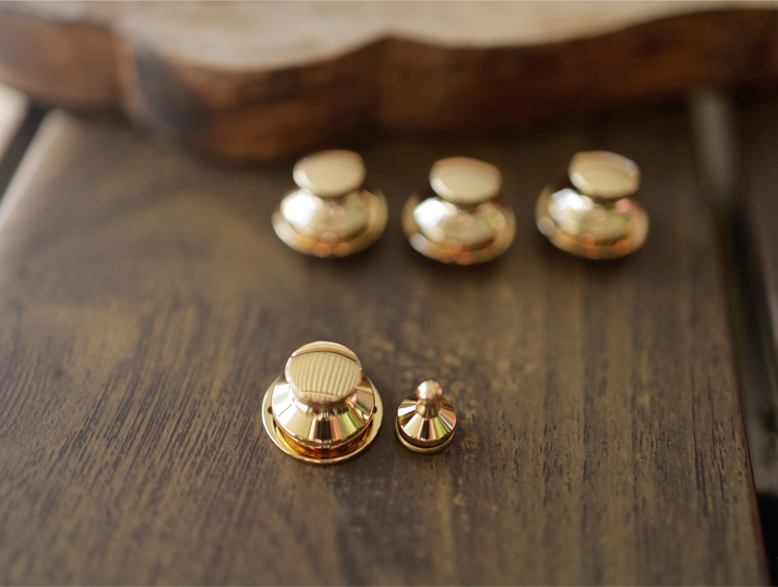 Snap Lock Closure (Gold)