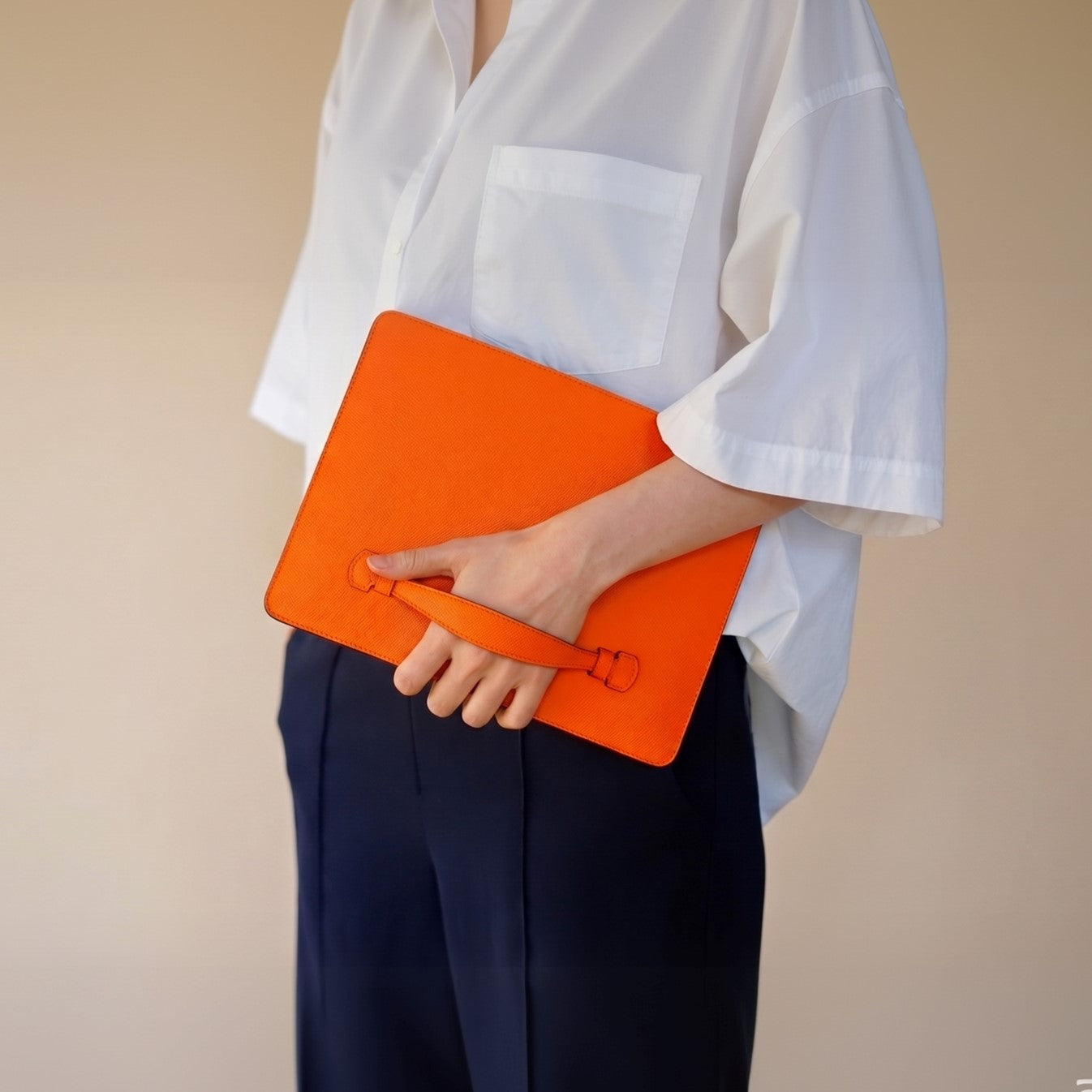 THE PENTAS: German Noblessa Leather Sleeve for iPad