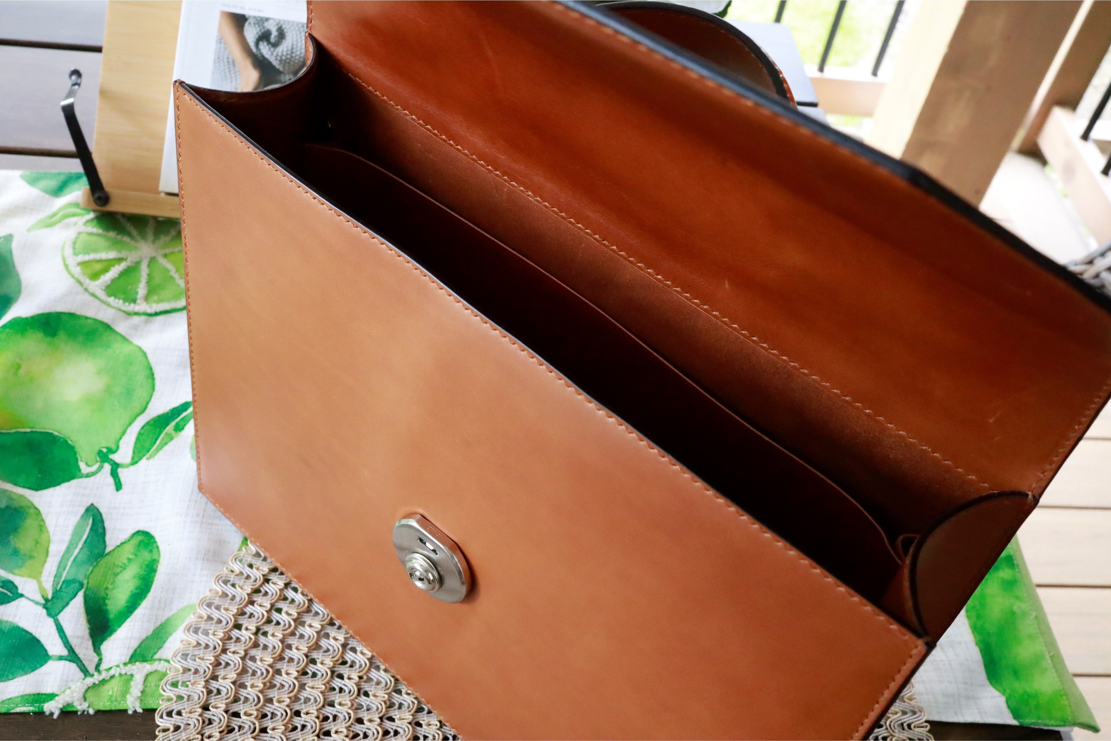 California (Buttero Leather)