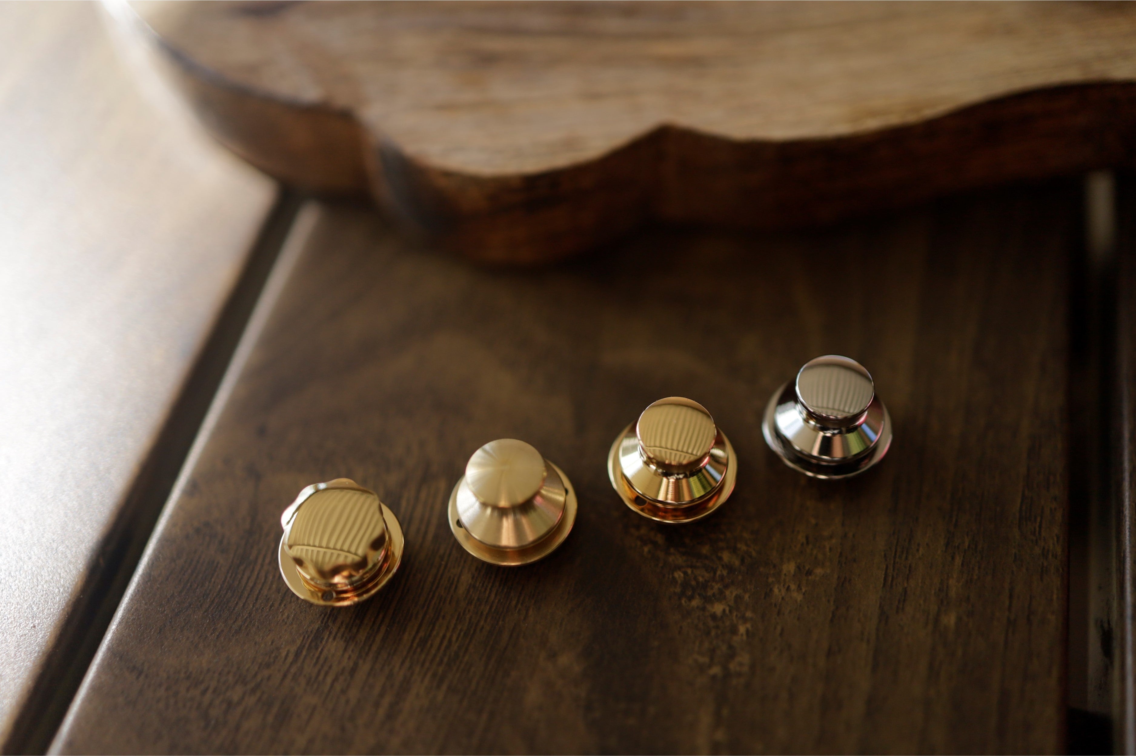 Snap Lock Closure (Gold)