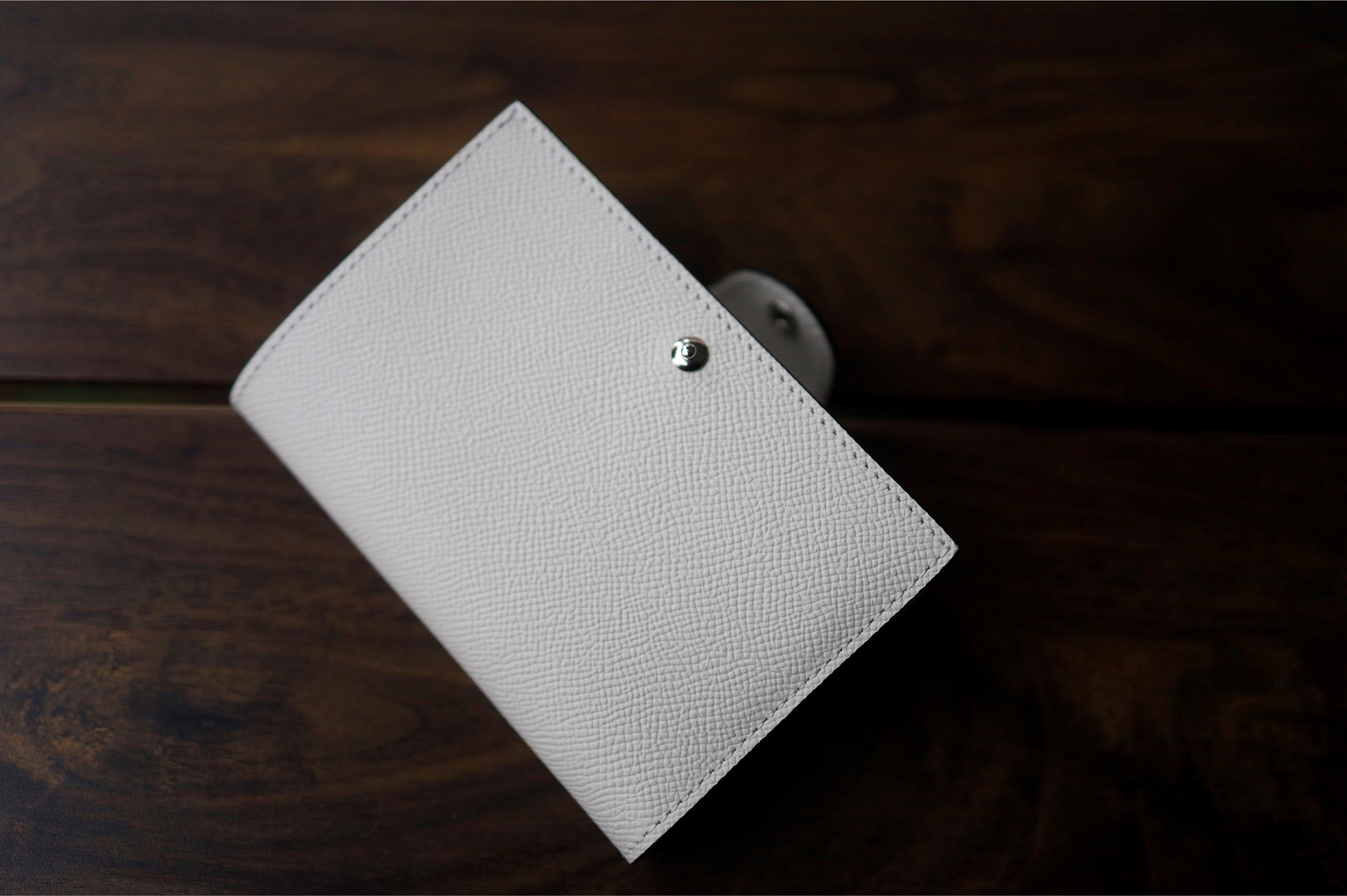 Aeris Passport Cover in German Noblessa Leather