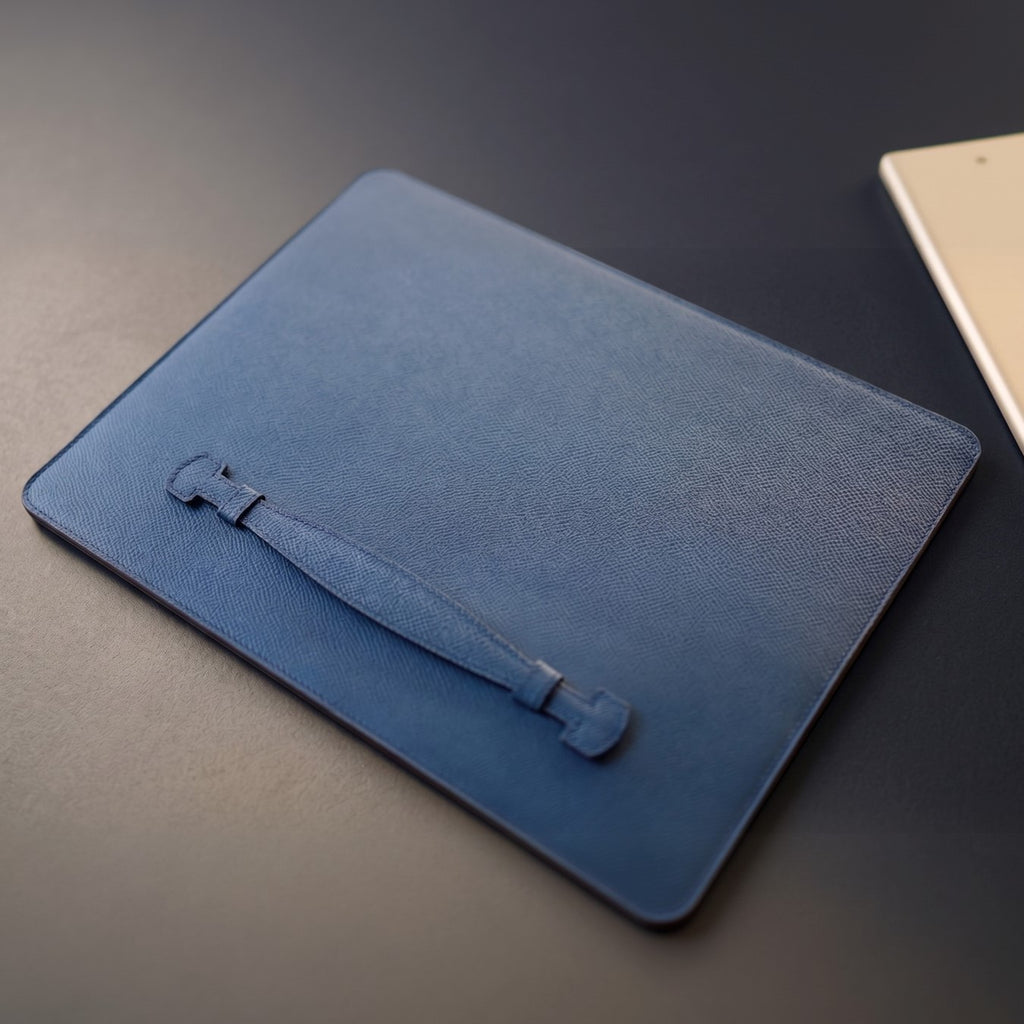 THE PENTAS: German Noblessa Leather Sleeve for MacBook