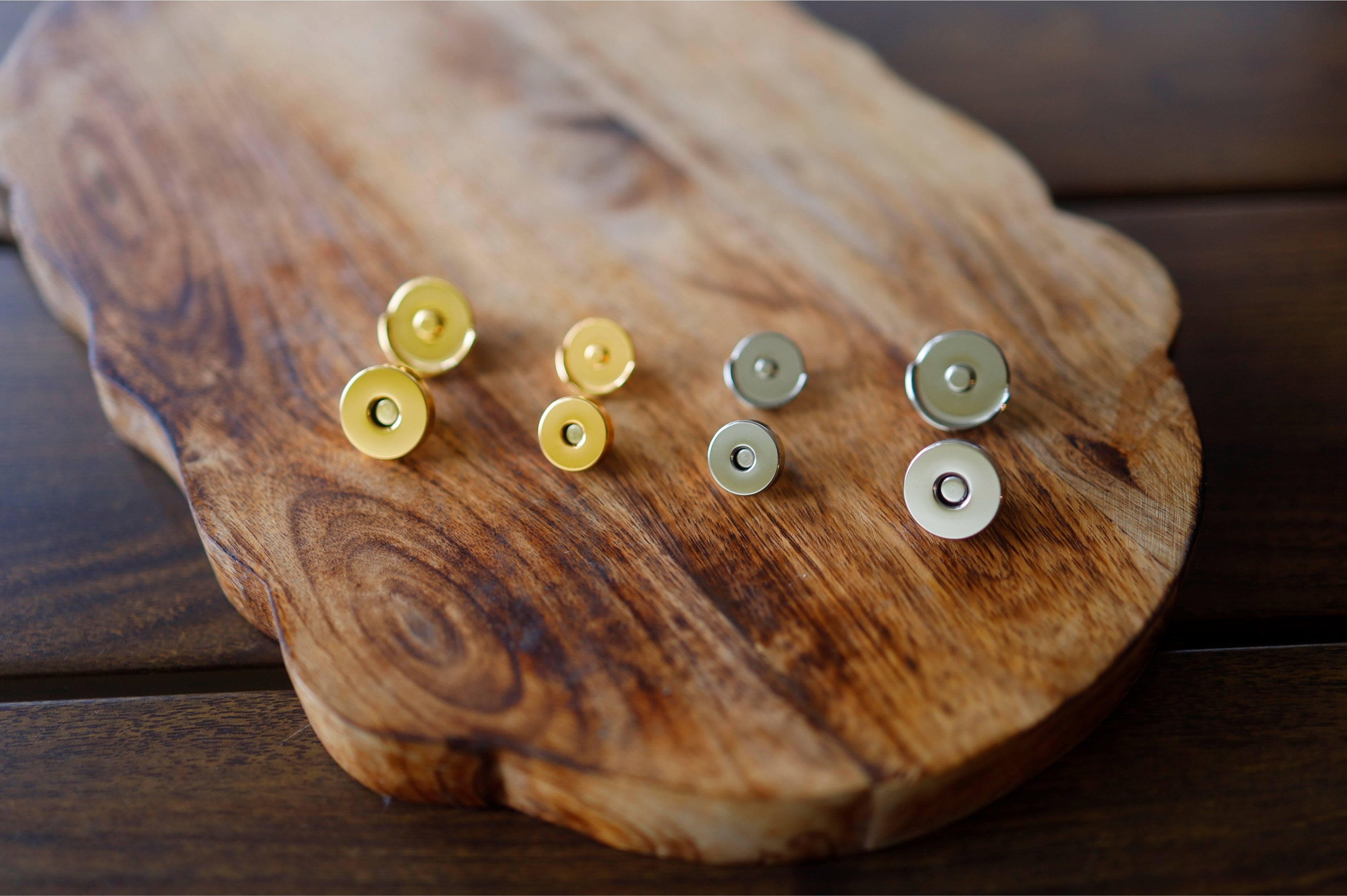 Round Magnetic Snap With Lip