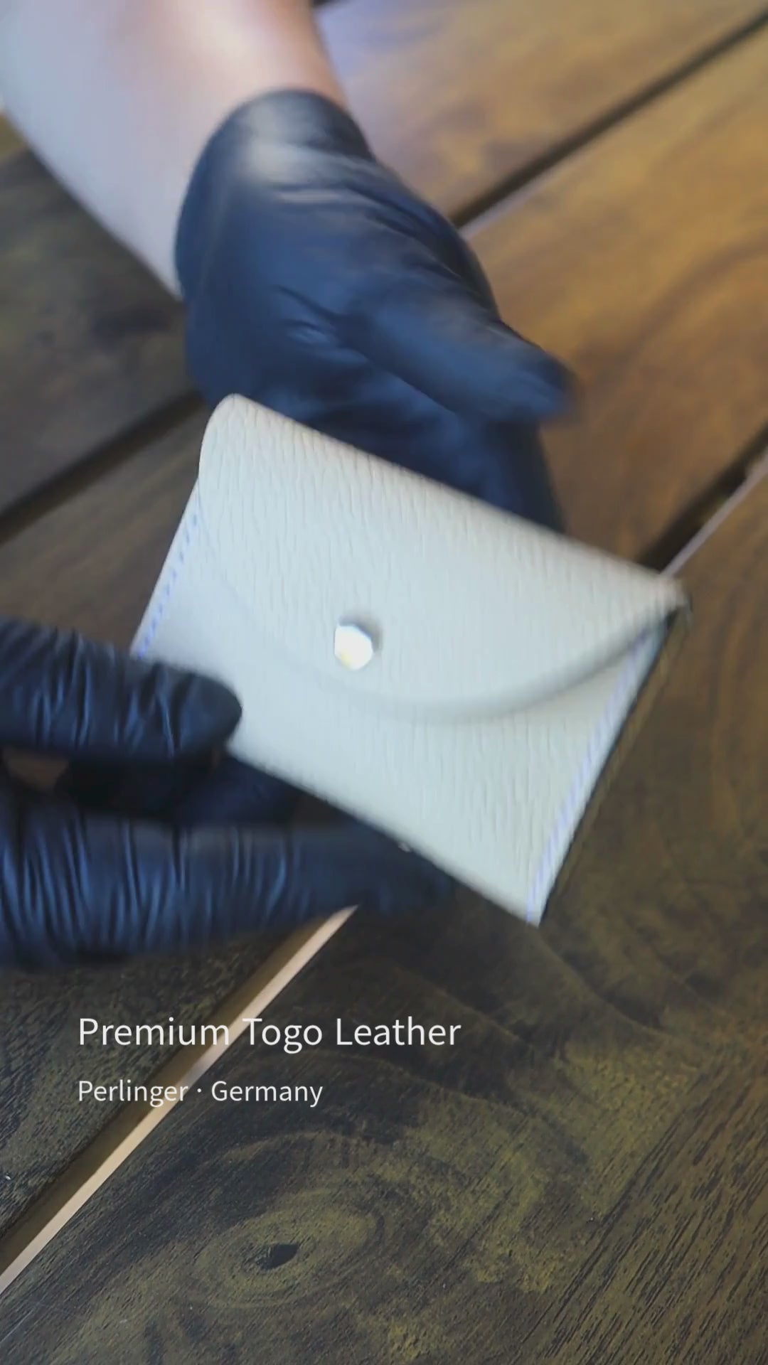 Oranda Card Wallet in German Togo Leather